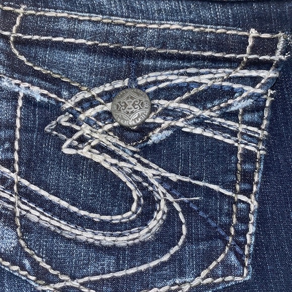 Silver Suki Surplus 29x32 High Rise Bootcut Jeans Dark Wash - Picture 2 of 10